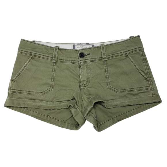 Abercrombie & Fitch Pants - Abercrombie & Fitch kaki Shorts, size 0, color hun